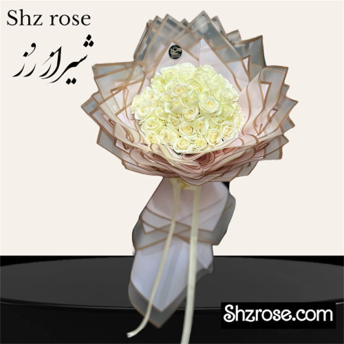 دسته گل رز سفید